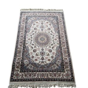 Size 150 x 100 cm Machine Made